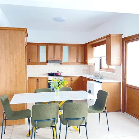 White Mountain Pool Villas Пафос Экстерьер фото