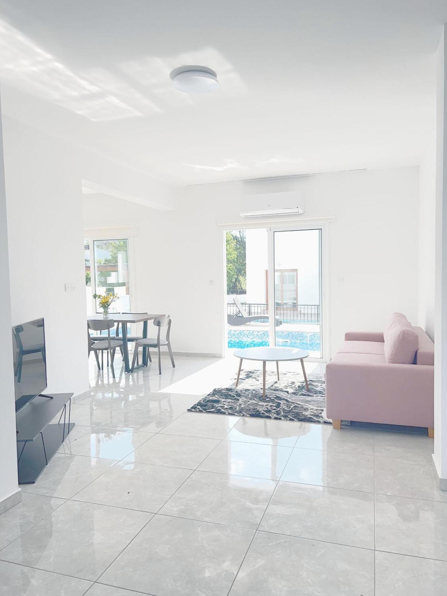 Villa White Mountain Pool Paphos